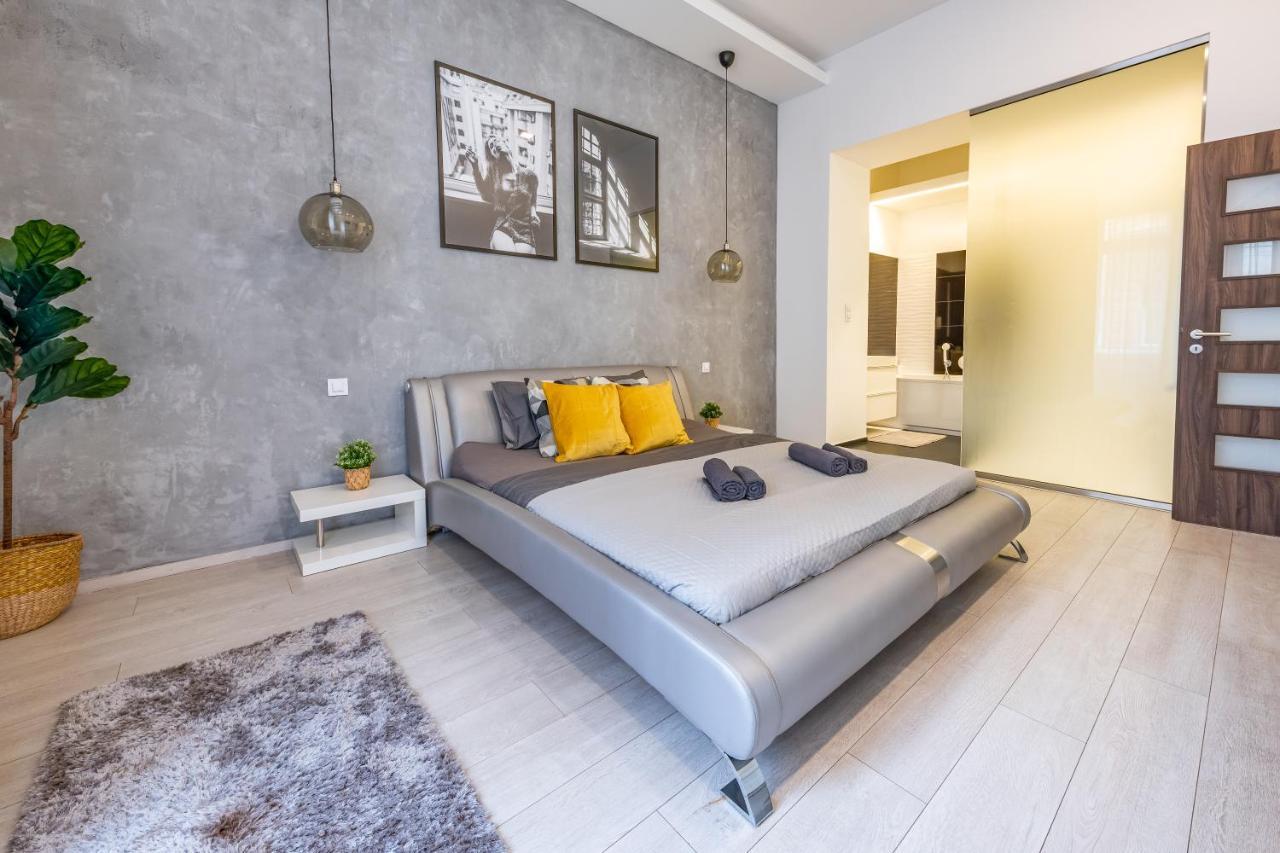Luxury Nova Home Next To The New York Cafe Budapešť Exteriér fotografie